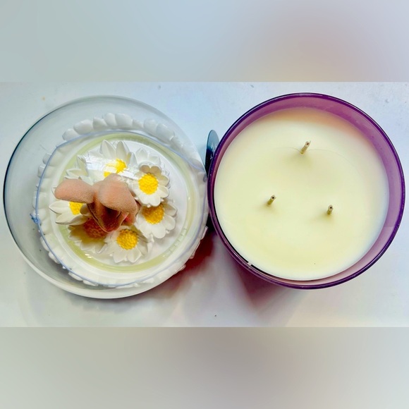 Bath & Body Works WHITE GAREDENIA 3-Wick Candle with BUNNY Globe Topper 2025 NEW - Picture 4 of 5